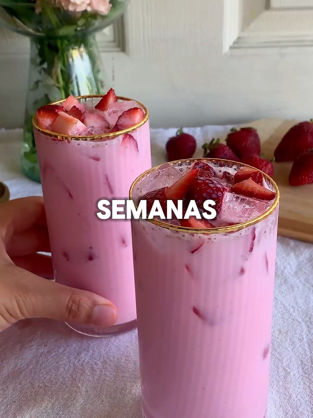 Esto es lo que le pasará a tu cuerpo si tomas jugo fresas todos los días durante 2 semas 😱🍓 #fresas #jugos #jugossaludables #jugosnaturales #batidos #jugodefresa #salud 