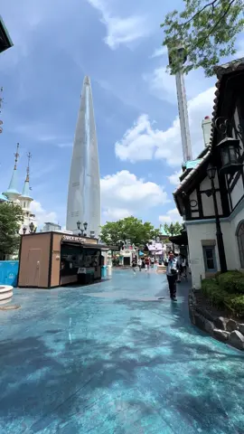 Habibi Come To Korea🇰🇷❤️ ~ Lotte World🌓 Best Amusement Park In South Korea🇰🇷 #fypシ #foryoupage #southkorea #fyyyyyyyyyyyyyyyy #unfrezzmyaccount #foryou #viral #trendingvideo 