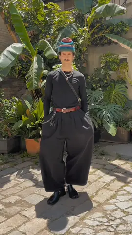Gat.noir style🔥💫🥵 . . . #fashion #poseideas #referensioutfit #OOTD #outfit #baggy  #outfitinspo #outfitideas #outfitinspiration #StreetFashion #streetwear #StreetStyle #skena
