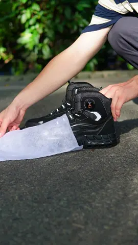 Safety shoes areverysafe.#TikTokShop#spotlightfinds##menshoes#shoesboots#workshoes#safetyshoes1-15