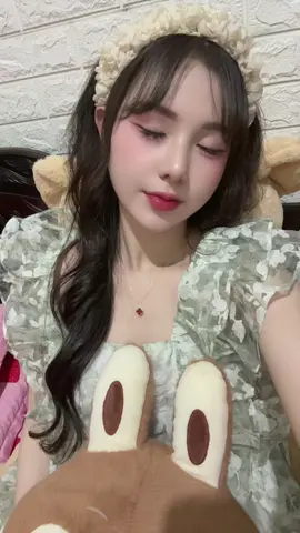 Có những ngày chẳng muốn làm gì chỉ muốn làm Em Yêu 🥲🤥🤥🤥#đepmabibuon #buon #vunvo 