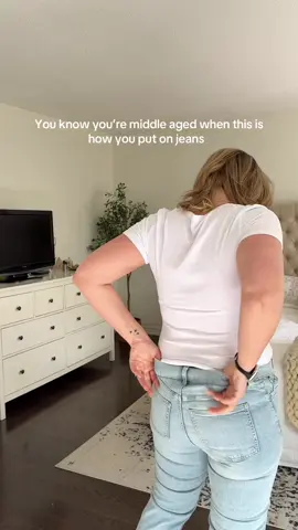 I like my jeans tight and my hair big #millennialsoftiktok #millenialmom #middleagedwomen 