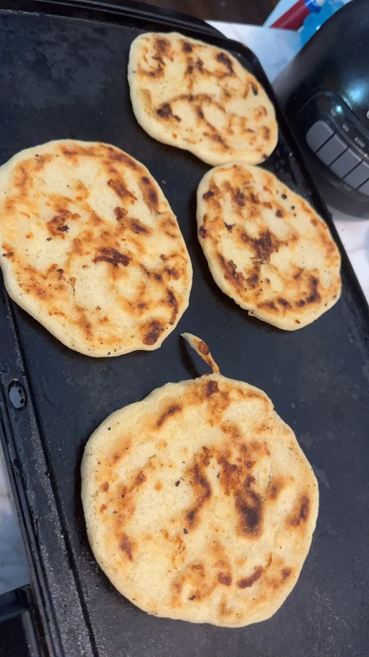 Tratando de asear pupusas #despues de ver los videos en TikTok 😋PUPUSAS 