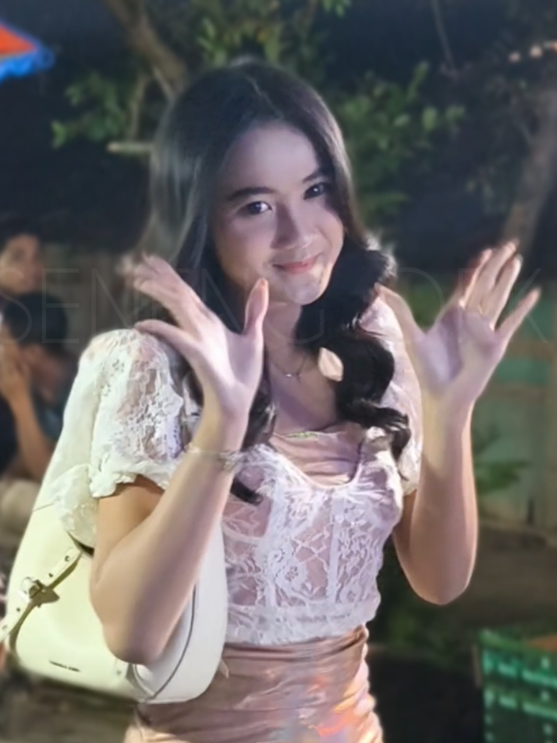 Manis, Cantik, Baik, Ramah Itulah Yesa Oktafiaa, Nggak Salah Kalau Menjadi Idola Banyak Orang....😍🥰 @yesaoktafia14  #pisah #yesaoktafia #biduancantik #cewekcantik #infoorkespati #infoorkesjepara #infoorkeskudus #storyorkespati #orkeskudus #orkesdangdut #sahabatojingkudus #ojingjepara #dangdutkoplo #foryou #fypシ゚viral #untukmu #untukanda #foryourpage #trending #viral_video #fyppppppppppppppppppppppp #fypシ #masukberandafyp #rameindong #semogarame #fyp #penyanyidangdutviral #senengorkes #yesalova #FYP 