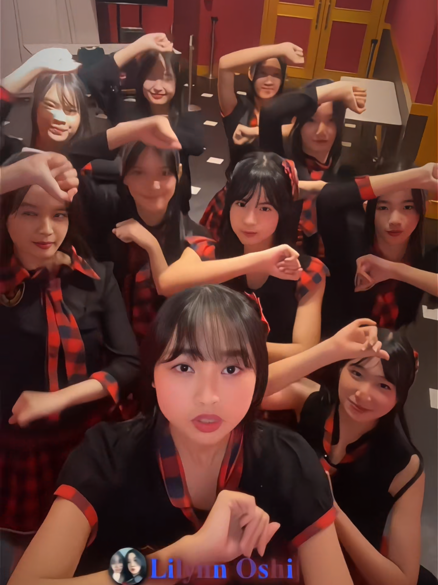 asik gini lek, mlm² skj..wkwkwk #delynnjkt48 #naylajkt48 #erinejkt48 #ribkajkt48 #trishajkt48 #mikaelajk48 #jkt48newera #fyp #xybca #fypシ゚ #vendlynn 