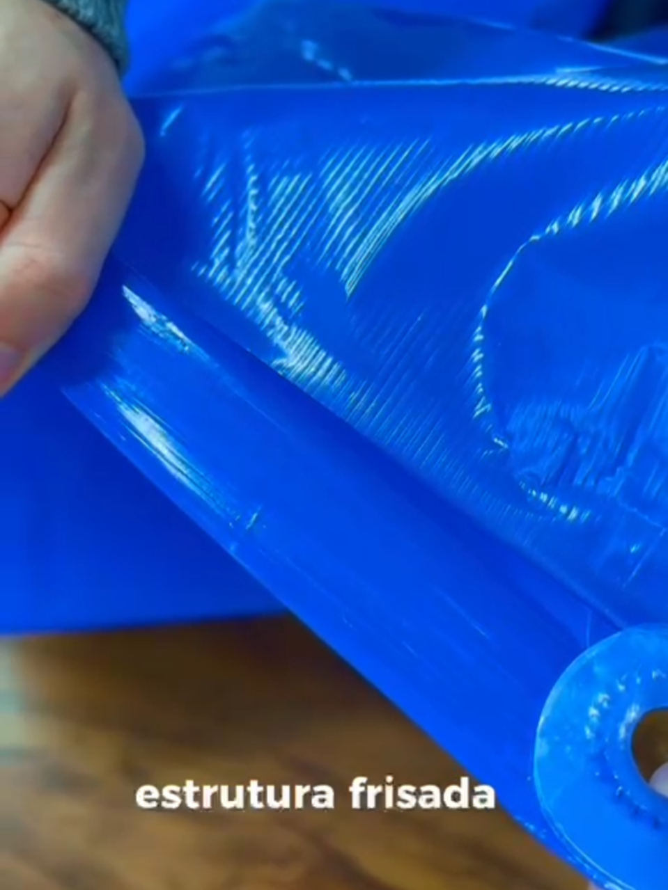💪 Resistência que impressiona. Versatilidade que entrega! A Lona XP da Master Lonas é ideal para quem busca alta durabilidade, proteção e desempenho em qualquer condição. Seja no campo, na obra ou no transporte, ela é XPert em resultados! 🚜🏗️🚚 🔹 Super resistente 🔹 100% impermeável 🔹 Proteção contra raios UV 🔹 Acabamento reforçado 👉 Escolha quem entende de lona. Escolha Master Lonas. #masterlonas #qualidade #praticidade #feitonobrasil #lonaleve #ecommerce #Lonas #Água