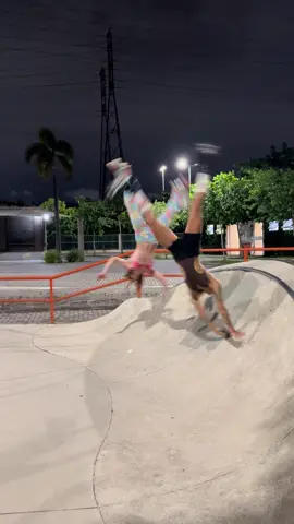 Skating w Jammalyn 😍😍 #skate #rollerskate #quadskate #girlscanskate #brasil🇧🇷 