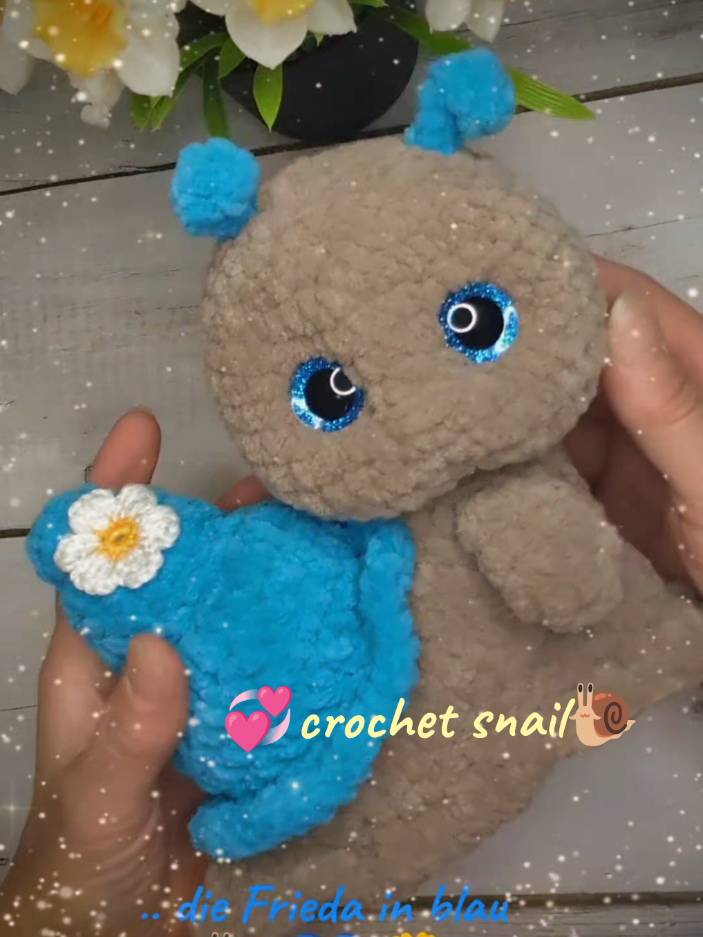 🌸..meine Frieda 🐌in blau...🥰 frisch von der Nadel gehüpft 🩵  #crochetpattern #schnecke #plushie #frieda #fouryou #fypviralシ #crochetideas #crochetersoftiktok  #creatorsearchinsights #crochettiktok #häkeln #easycrochet #crochetforbeginners #f #fürdich #fyp #wesermarsch 