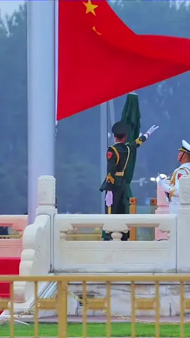 升旗仪式 #中国军人 #三军仪仗队 英姿飒爽