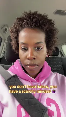 💡 post-gym psa — you don’t love yourself, you love lack. Focus on the friendships that love and support you instead of giving energy to what and who you DONT want in this life... and then be surprised that you keep getting what you don’t want ?? It’s a whole loop to break yourself out of. Perioso. 