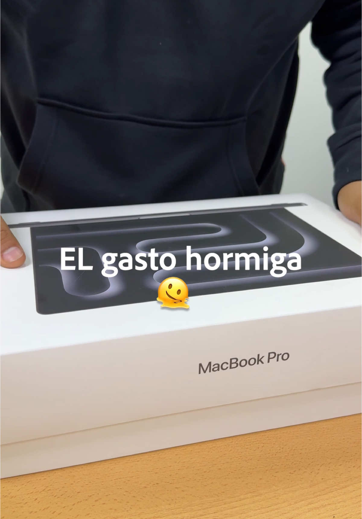 #macbook #venta #desempaquetado #humor #manzana #macbookpro #apple 