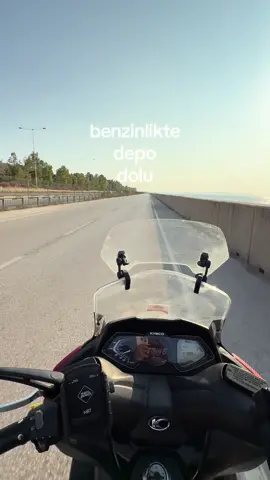sol yanım orman sağ yanım deniz #moto #motovlog #motorbike #motosiklet #kymco #downtown #keşfet #keşfetteyizzz #keşfetedüş #beniöneçıkart #beniöneçıkar #fyp 