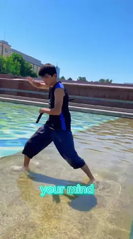 Be water  #brucelee #martialarts #kungfu #motivation #foryou #tiktok 