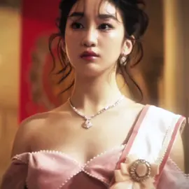lesbian princess with attitude. princess ava served absolute sapphic cliche. #princessava #krisalala #krischarintip #thenextprince #edit #wlw #sapphic @Free soul (Kris) scp. nobascenes