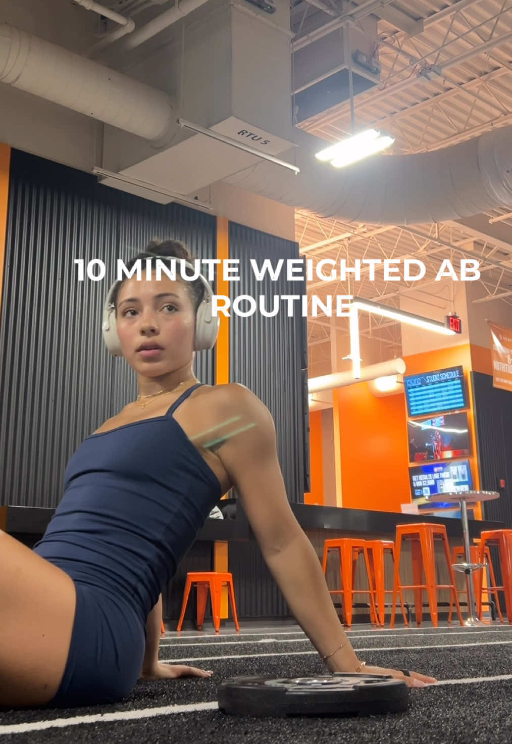 if you’re not training abs with weights… wyd  #fyp #coretraining #abs #abroutine #abworkout #weightedabs 