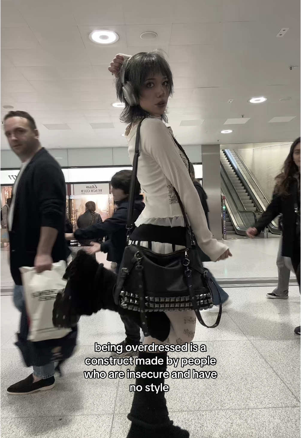 #overdressedbecausewhynot #outfitcheck #fashion #fitcheck #alternative idea from @isabellacarr 