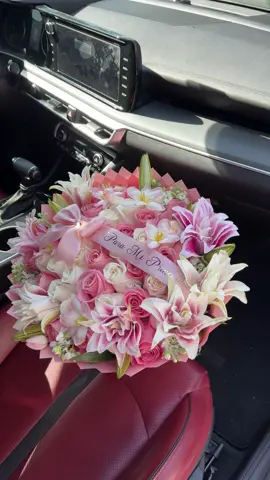 🌺🪞✨🕯️🌿 #ramo #fyp #fypシ #latinaflorist #luxurybouquet #florist #rosebouquet #lilybouquet #ramobuchon #flowerarrangement #bouquetofflowers #explorepage #ramobuchones  #floristoftiktok #viral #foryoupage #girlfriendproposal #partii 