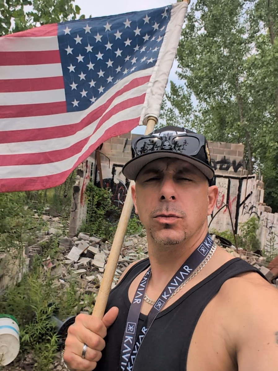 Home of the brave🇺🇸👉 #fyp #america #usa #iloveamerica #Love #hate #illegalimmigrants #country #homeofthebrave #tiktok 