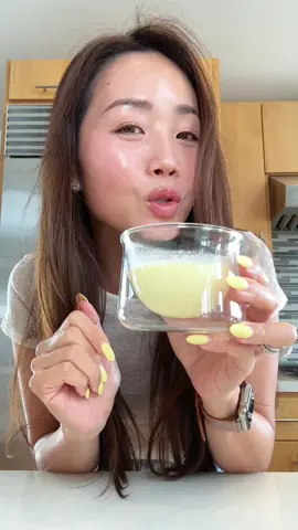 Ultimate skin elixir🍋 Thank you @Jen Jones | plantbased recipes  -1 organic lemon -3 cups water -2 tbs EVOO & honey -1 ginger #inflammation #lymphaticdrainage #lymphaticsystem #liverdetox #liversupport #detoxdrink #skinelixir #glowyskin #glassskin #oliveoil #evoo #morningroutine 