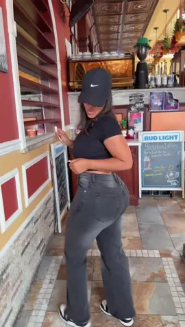 I’ll be putting my girls on 🫶🏽 #girls #stretchyjeans #fyp #viral 