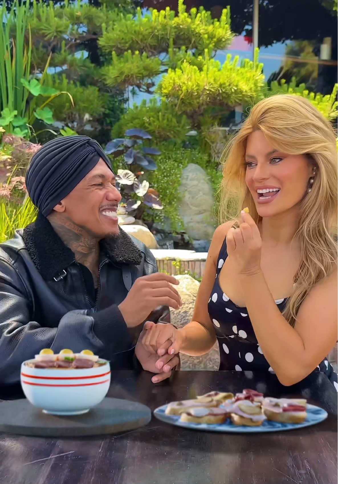 How I eat when bae isn’t looking 💖🍽️ @Nick Cannon @itsevanwilliams @KelseyFarese 