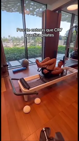 Ese es tu idolo? Porque el nuestro si🤭  #pilateshumor #humor #pilatesgirl #pilatesreformer #pilateslovers #pilates #fyp #fypage #Lifestyle #workout #lima #pilatesworkout