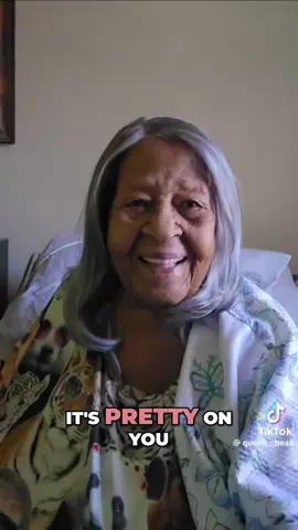 🥹 101-Year-Old Grandma’s Wig Surprise Reaction Will Melt Your Heart! 💕 “When I got here, Granny said she was almost bald… so I brought her a wig. And her smile said it all.” 😍👵🏽 ✨ 