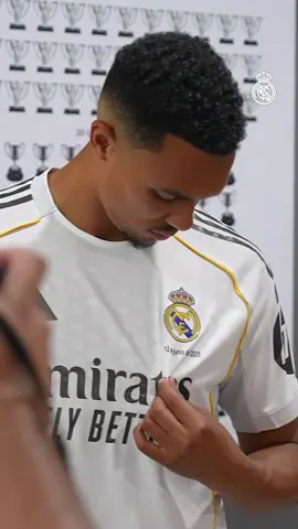 😍🍿Behind the scenes footage of Trent's presentation? Yes, please! #WelcomeTrent 