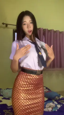 อีคำแก้วมันเป็นงู