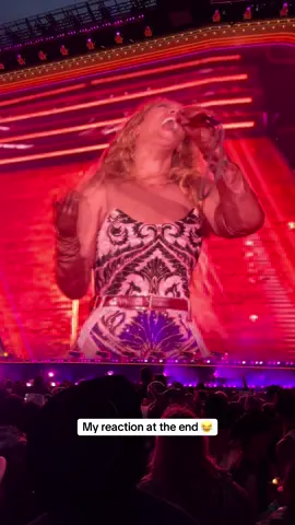 Beyoncé truly chews “Bodyguard” up but especially in the rain! #beyonce #cowboycarter #tour #bodyguard