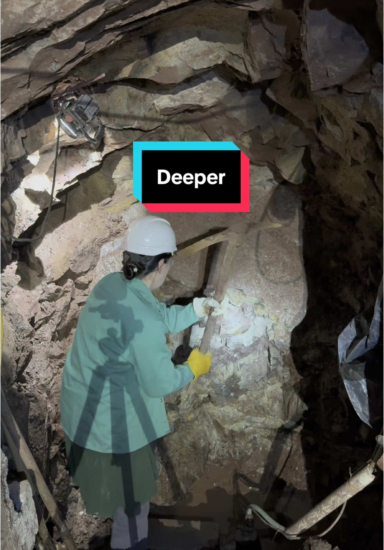 Going deeper #engineering #mining #Minecraft #tunnellady #tunnel #civilengineering #excavation
