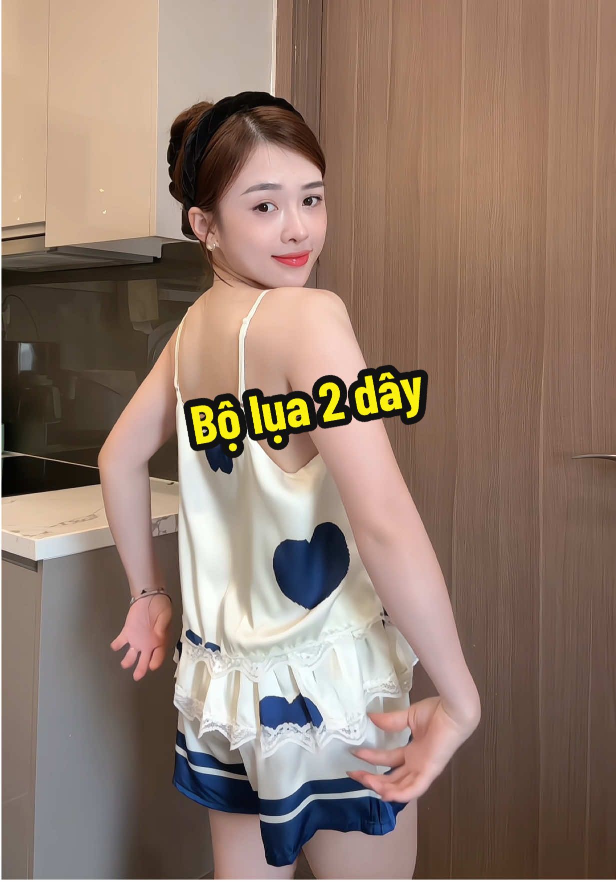 May mà hết tìn chứ ko mua mấy màu rồi đấy 😂 #landaulamvo #mebim 