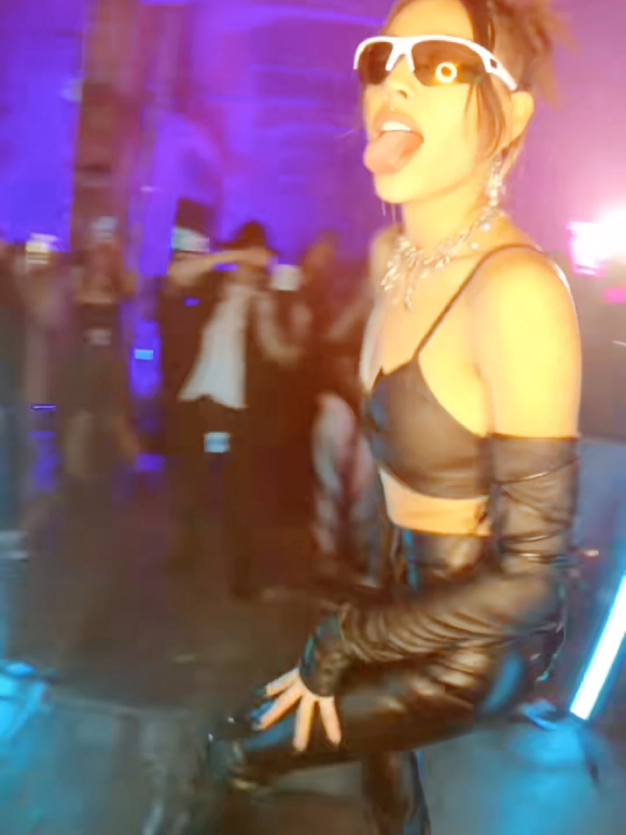 Guarda clips memorables de todos tus eventos. pregunta por nuestras promociones. SOLO CDMX. #videos #dj #led #decoration #party #fotografia #bodas #photobooth #photobooth360 #fiestas 