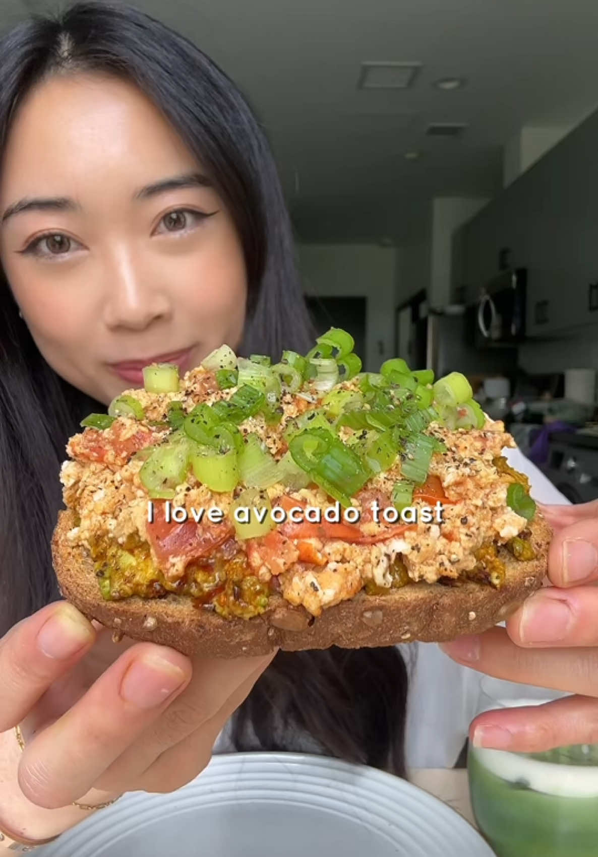 The best kind of avocado toast 🥑 #EasyRecipe #avocado #healthyfood #homecooking 