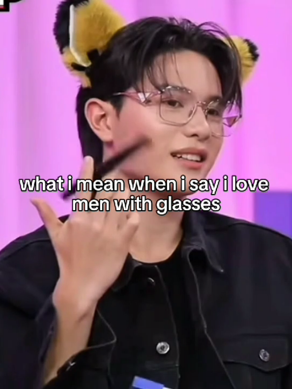 william with glasses is just my on top, he's so fine asf 😮‍💨 #williamjkp #lykn #williamest #thameposeries #fyp 
