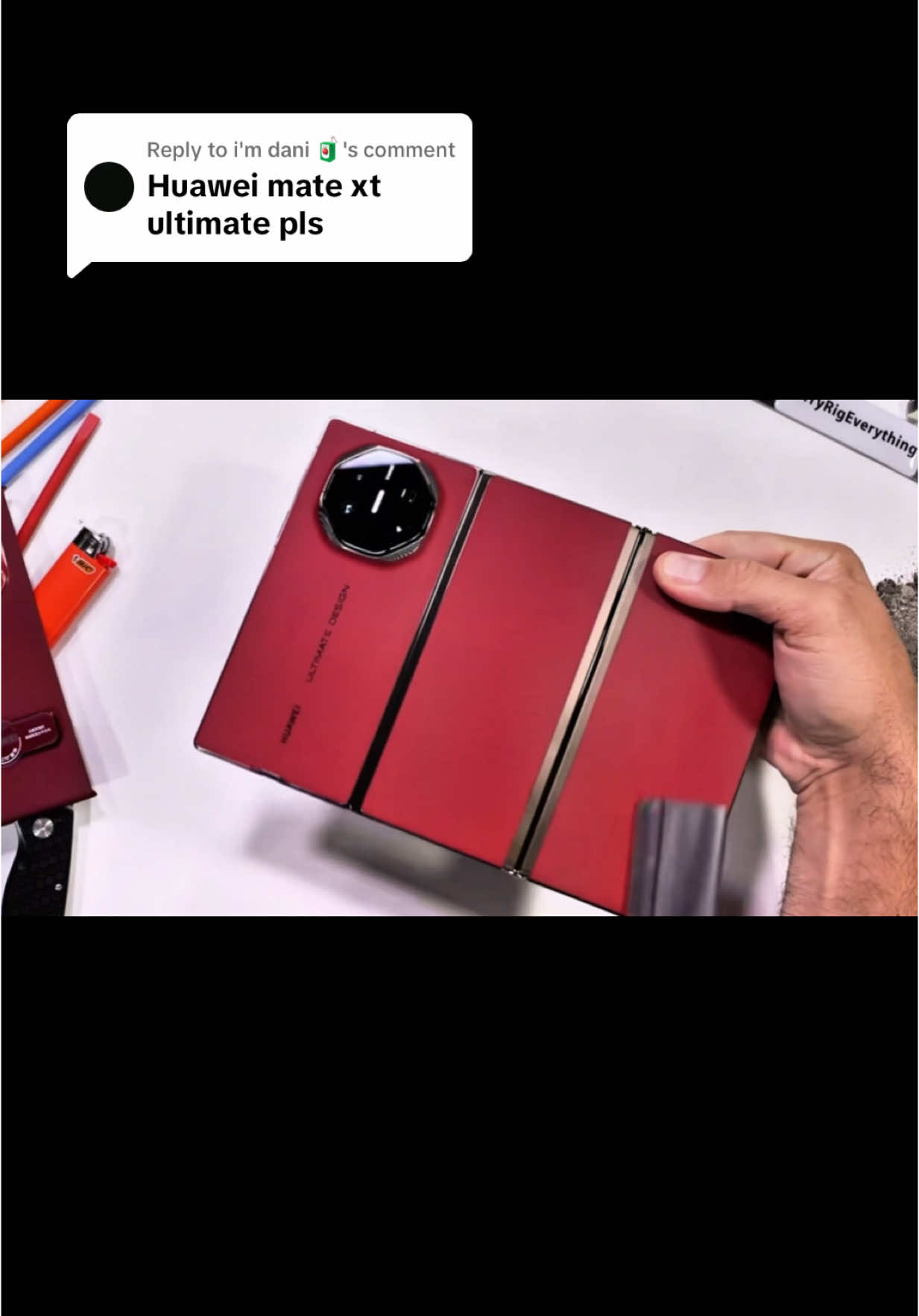 Replying to @i'm dani 🧃 ( Huawei Mate XT Ultimate) Durability Test☠️#huaweimatext #durabilitytest #bendtest #foryou #foryoupage #techios #viral #fyp 