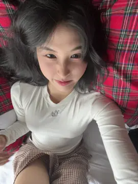 trời mưa và giường
