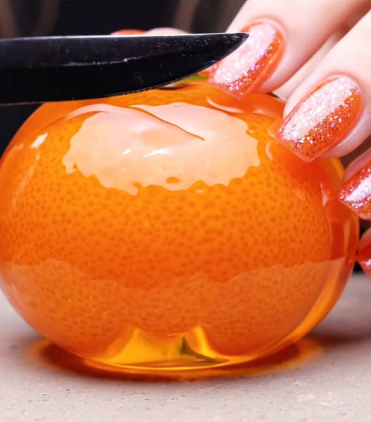 [2025] Glass Fruit Cutting #ASMR #rockcutting #Squeeze #oddlysatisfying #ガラス製の果物切る