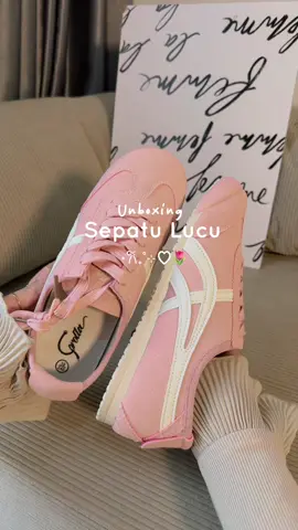 Lucuuuu bgttt pink nya!! 🫶🏻🌷 #sepatuwanita #sepatulucu 