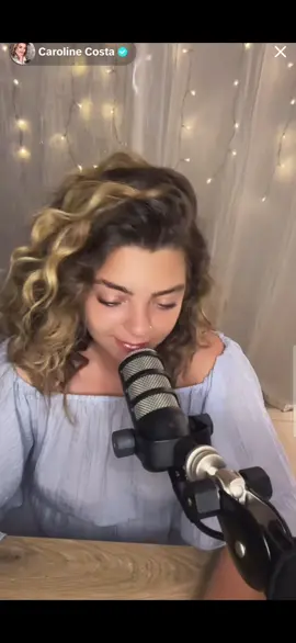 #carolinecosta 