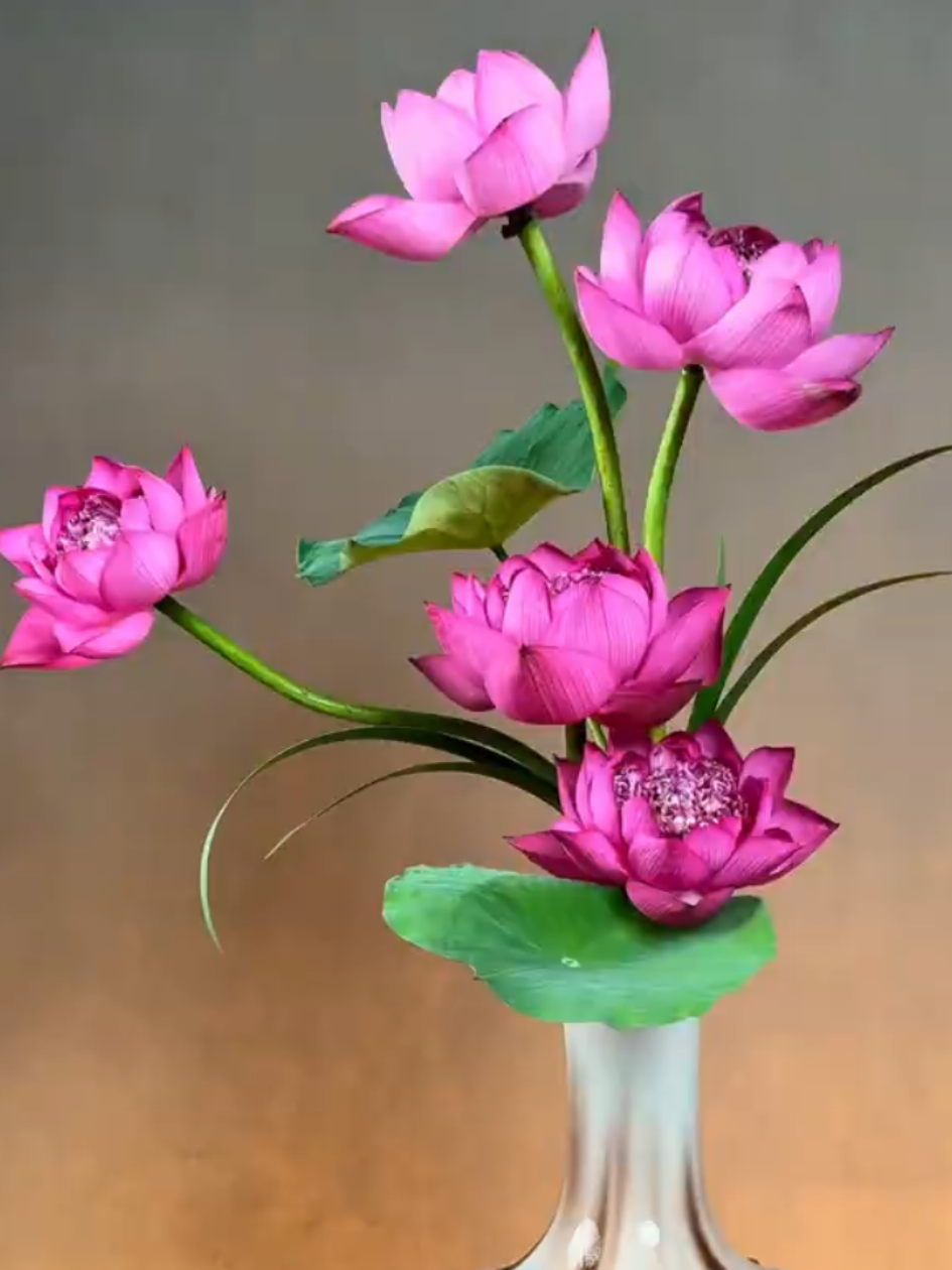 Cắm sen nghệ thuật #mecamhoa #nghethuatcamhoa #camhoanghethuat #hoasen #camhoasen #camsennghethuat 