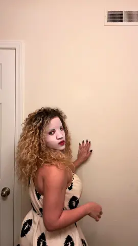 Mascarilla facial de colágeno antiarrugas. Hidrata, reafirma, reduce líneas de expresión y cierra poros mientras duermes. Contiene 6 mascarillas nocturnas con ácido hialurónico, colágeno y centella. Para todo tipo de piel. ✨ Envío gratis. ¡Oferta activa por tiempo limitado! #mascarillafacial #colágeno #pielrejuvenecida #cuidadodelapiel #skincare #antiarrugas #rostrosano #pielhidratada #mascarillanocturna #poroslimpios #elasticidadpiel #kbeauty #GlowUp #skincareroutine #tiktokshoplatino #ofertadeldía #bellezanatural #mejoratuapariencia #pielsaludable