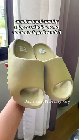 Unisex slippers,ganda nito. Perfect pang outfit at pang everyday use. #slippers #slides #footwear #footwears #slippersforwomen #slippersformen #unisexslippers 