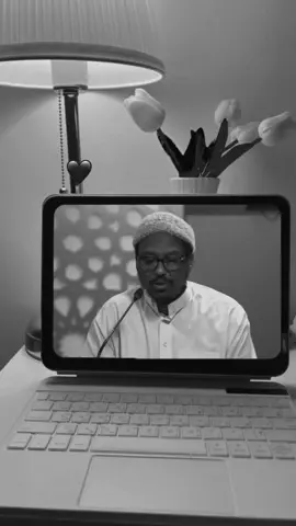 repost ii dheh 🥺❤️ #somalilyrics🌺💎🤍 #updirahman #viewsproblem💔😔 #muslimtiktok #foryoupage #wacdi_iyo_waano #fyyyyyyyyyyyyyyyy #fyppppppppppppppppppppppp 