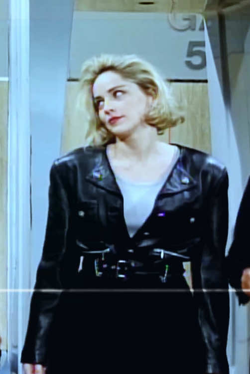 Airport Security Check - Saturday Night Live
 #SNL #AirportSecurity #ComedySketch #SaturdayNightLive #SNLComedy #FunnySketch #TVComedy #ComedyGold #SNLFans #SecurityHumor #SNLHighlights #SketchComedy #FunnyTV #ComedyLegends #SNLHumor #ComedyClassics #AirportJokes #FunnyScenes #SketchComedyGold #fyp 