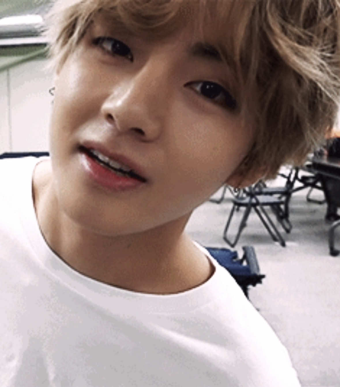 been thinking about tae a lot #taehyung #bts #gif 