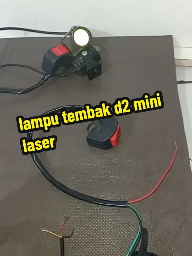 Membalas @yusufputrapersada  harga d 30 ribuan untuk paket lampu tembak 2pcs dan saklar 3 mode #lamputembak #lampud2laser #lampumotor #public #murah #fyp #tiktokviral #viralfyp 
