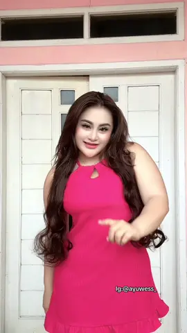 Dress cantiknya ada di keranjang kuningku ya 🥰🫶🏻✨