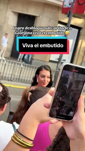 Quería decir Ibéricos, pero se ve que soy pobre y me salió embutido 🤣 #giorgina #netflix10años #netflix #fiestanetflix #alfombraroja #humor #comedia 