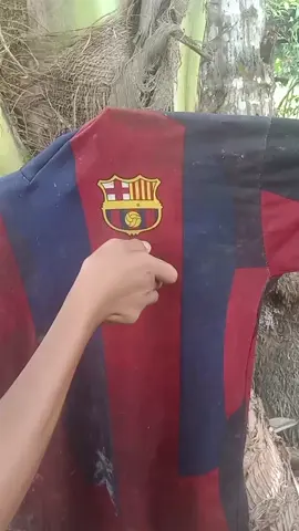 fyp#fypシ゚viral karena barsa kalah vs Madrid gua bakar baju barsa 😂🤣🤏